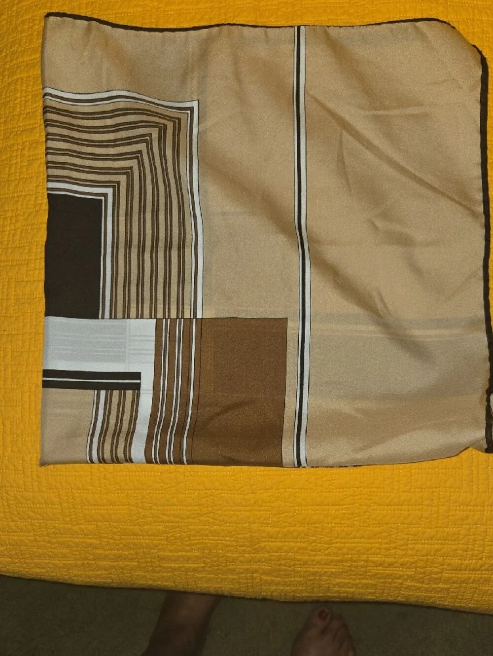 Leonardi elegant scarf